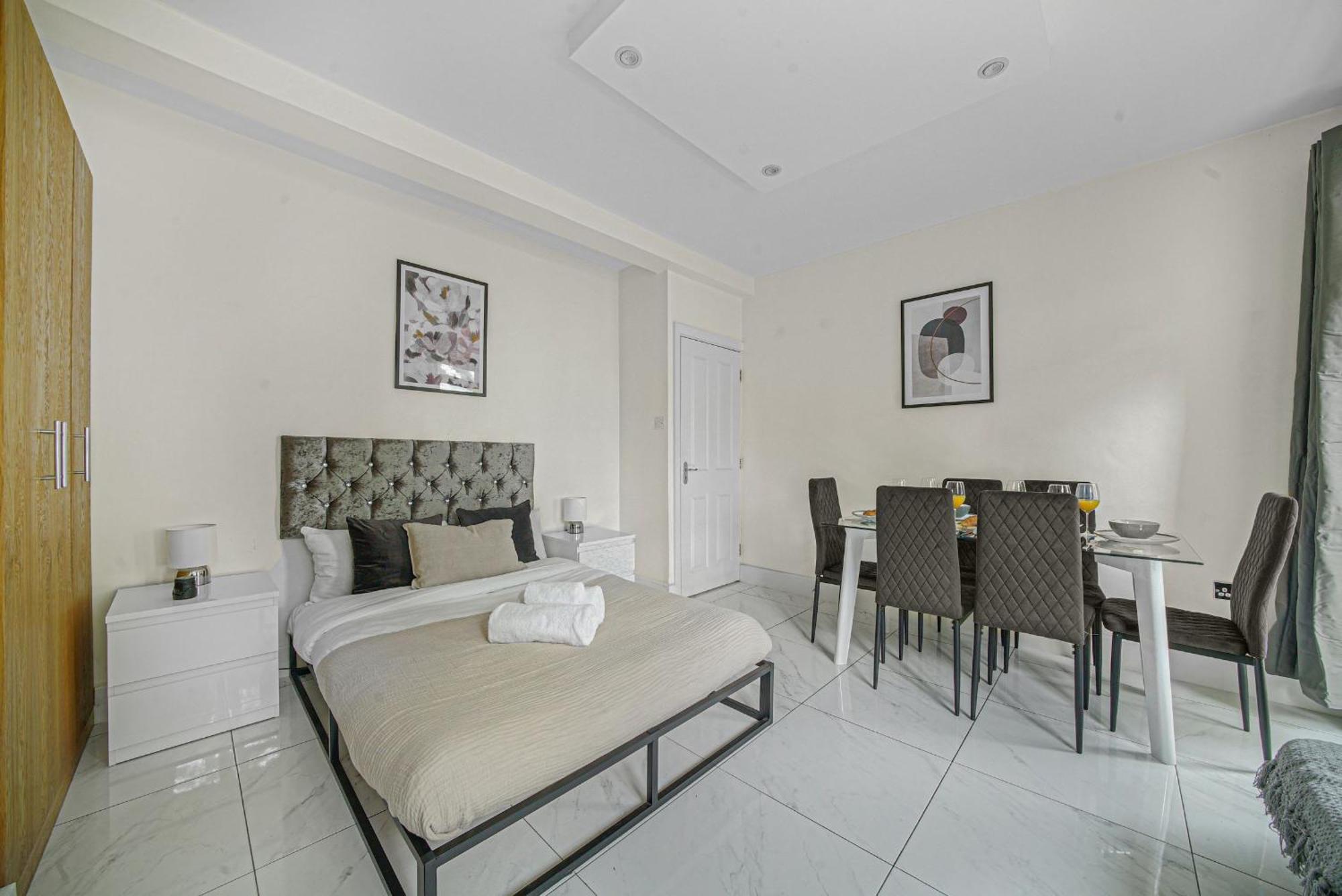 Paddington - 2Br With Balcony - Cityapartmentstay ลอนดอน ภายนอก รูปภาพ