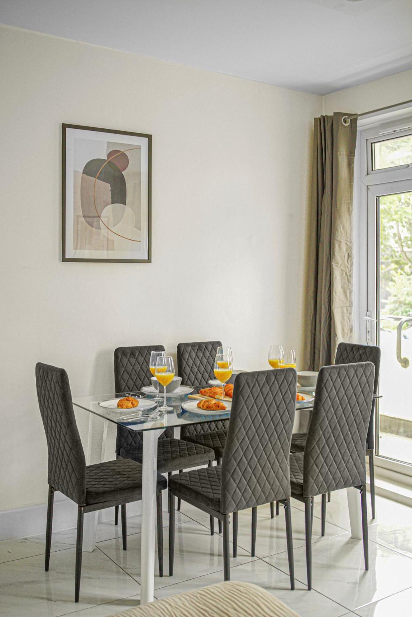 Paddington - 2Br With Balcony - Cityapartmentstay ลอนดอน ภายนอก รูปภาพ