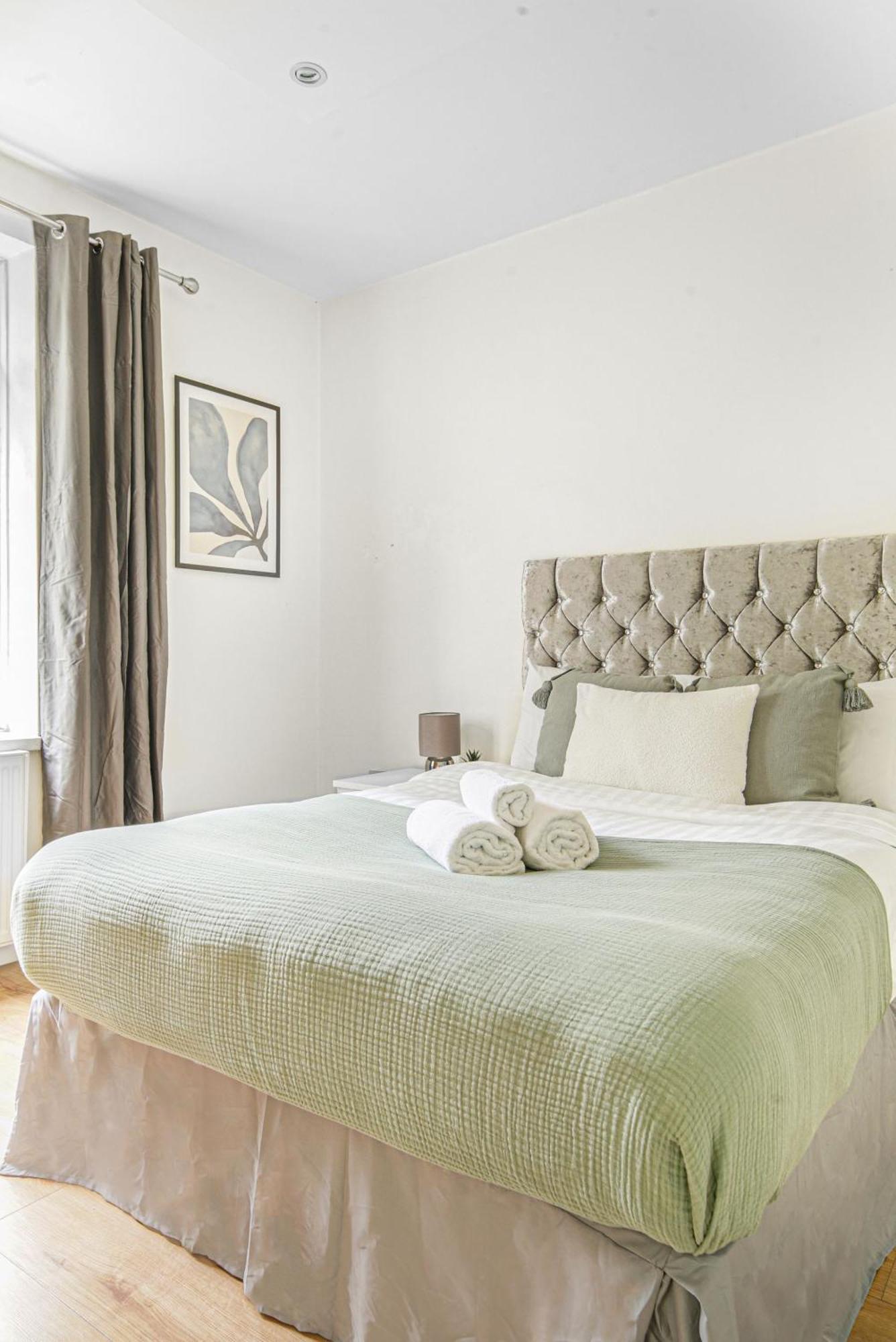 Paddington - 2Br With Balcony - Cityapartmentstay ลอนดอน ภายนอก รูปภาพ