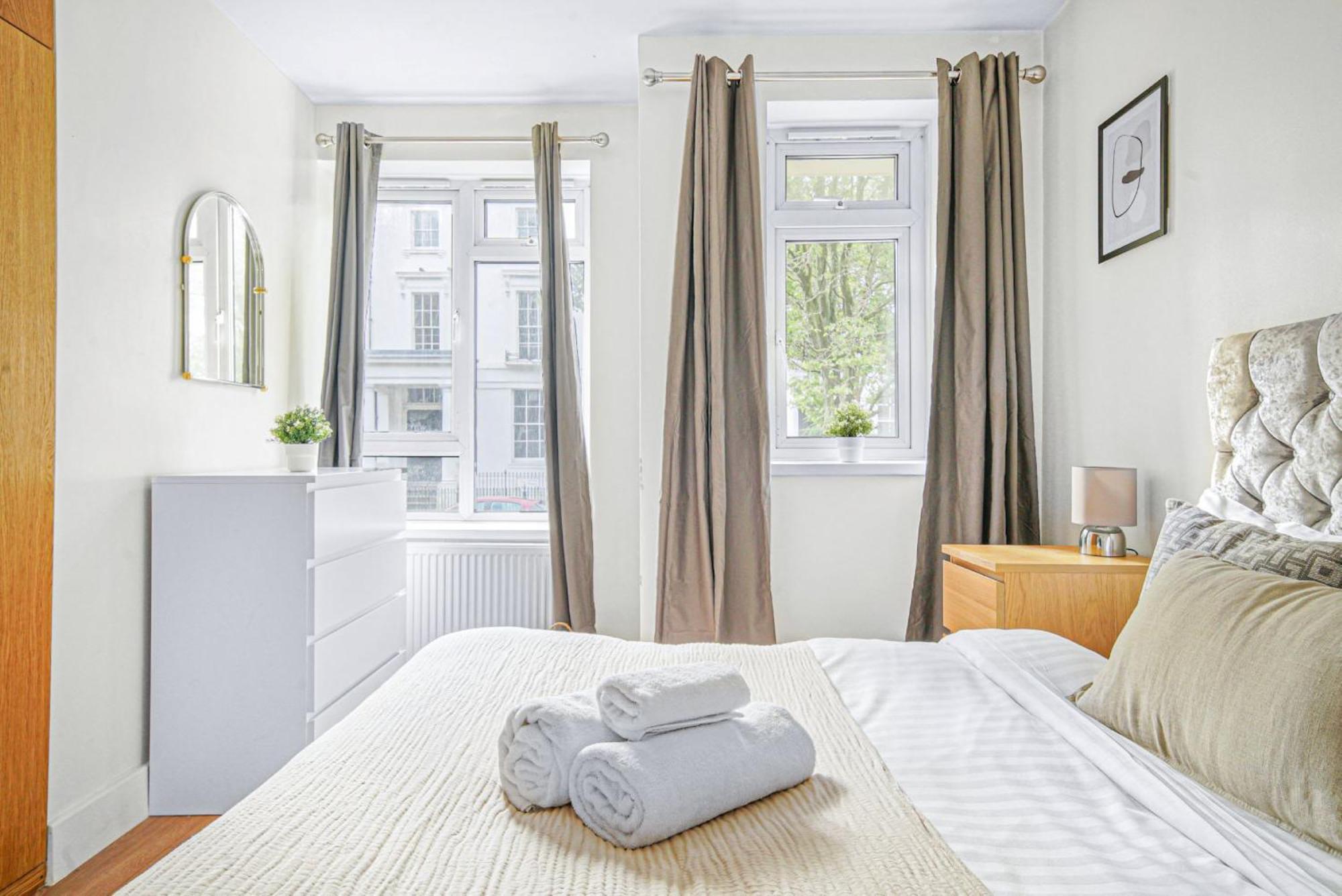 Paddington - 2Br With Balcony - Cityapartmentstay ลอนดอน ภายนอก รูปภาพ